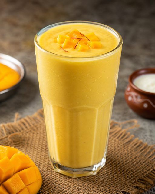 Mango lassi
